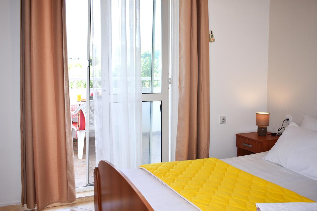 Walk Apartment *